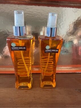 Bath & Body Works Lemon Summer Vanillas Fragrance Body Mist Spray